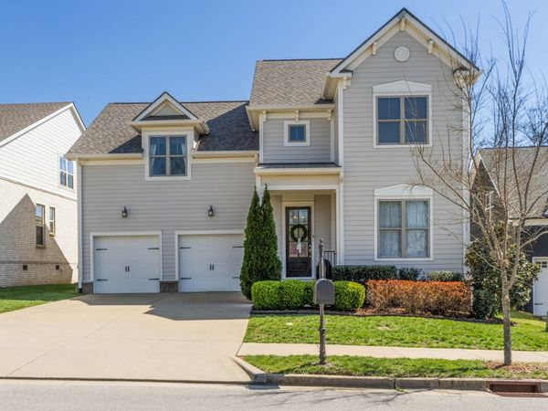 324 River Bluff Dr, Franklin, TN 37064