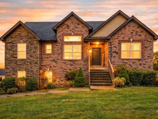 410 River Heights Dr, Clarksville, TN 37040