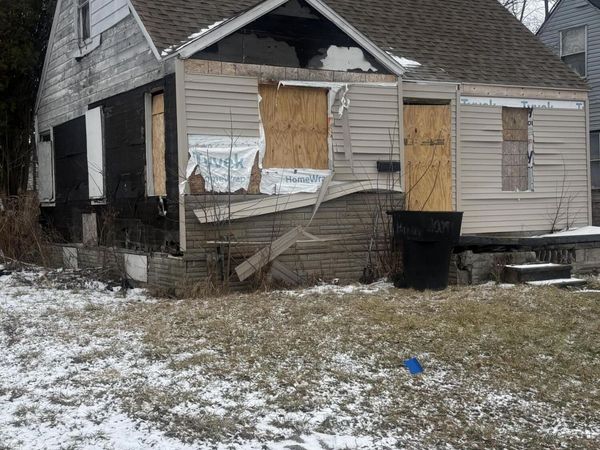 20020 Hickory Street, Detroit, MI 48205