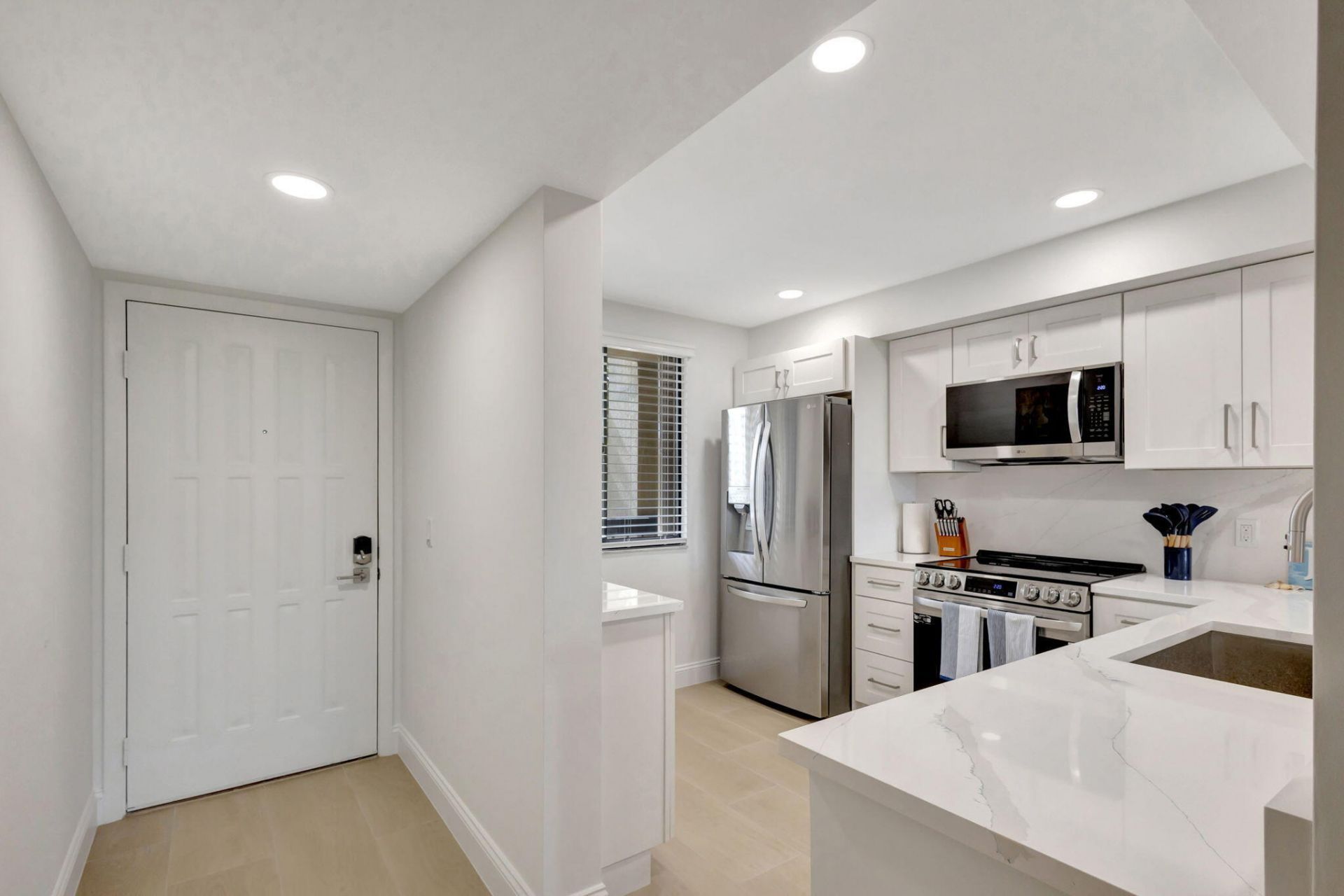 501 S Seas Drive, Unit 202, Jupiter, FL 33477 Photo