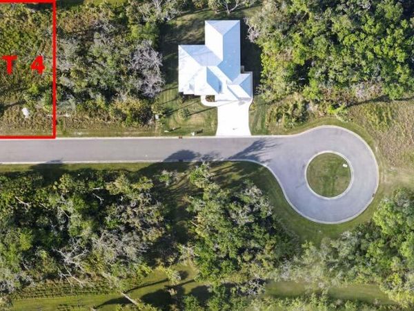 2400 Noble Oaks Lane, Fort Pierce, FL 34981