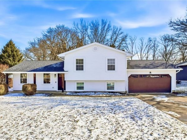 325 Nebraska Avenue , McDonald, OH 44437