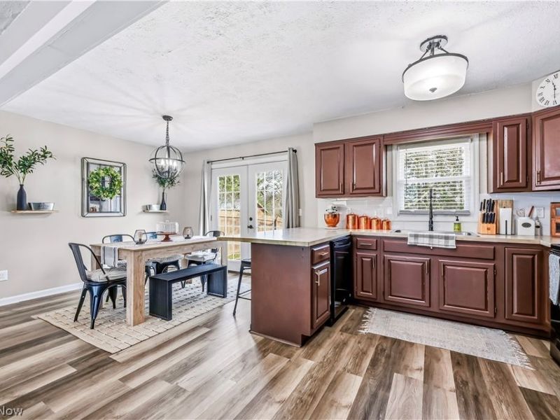 325 Nebraska Avenue , Mc Donald, OH 44437 Photo 12