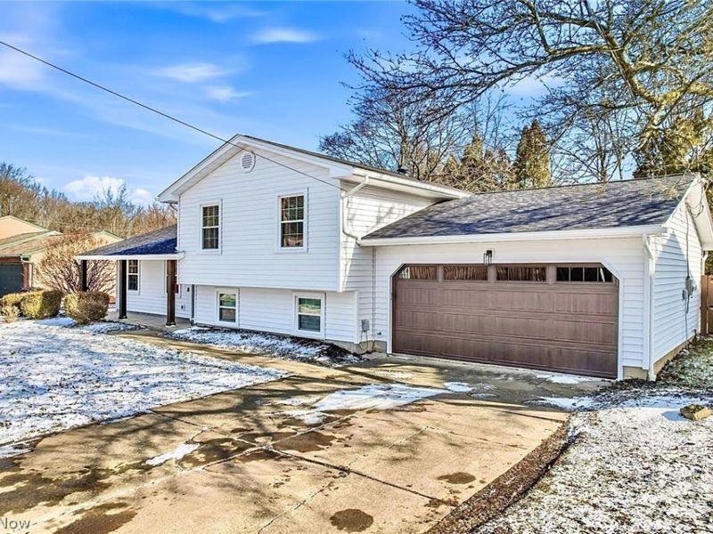 325 Nebraska Avenue , Mc Donald, OH 44437 Photo 3