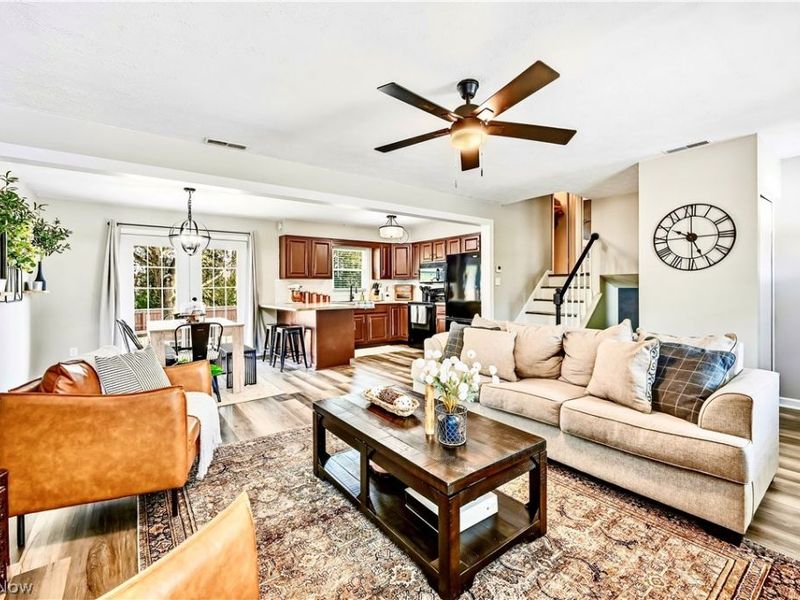 325 Nebraska Avenue , Mc Donald, OH 44437 Photo 8