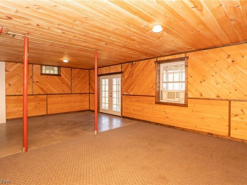 502 N Swinehart Road , Orrville, OH 44667 Photo 27