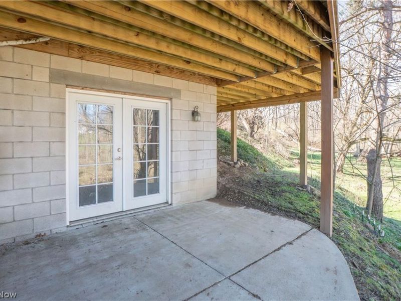 502 N Swinehart Road , Orrville, OH 44667 Photo 29