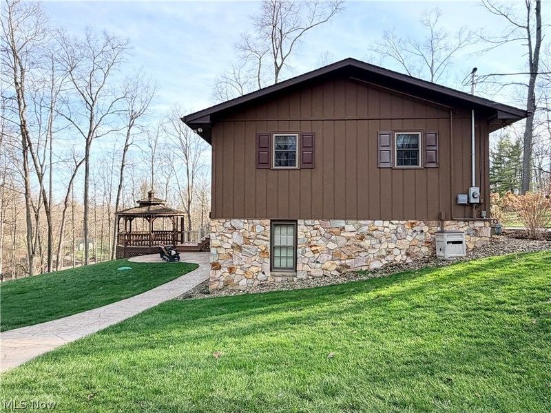 2650 Constance Drive, Millersburg, OH 44654 Photo 9