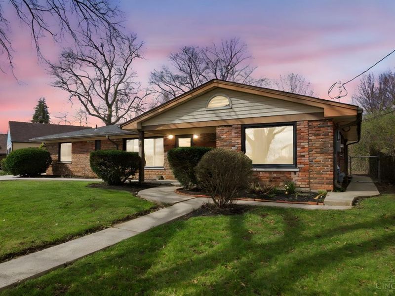 867 E Columbia Avenue, Reading, OH 45215 Photo 1