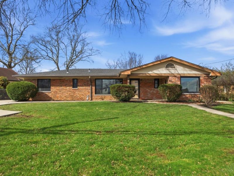 867 E Columbia Avenue, Reading, OH 45215 Photo 2