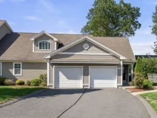 517 Ideal Lane, Unit 401, Ludlow, MA 01056