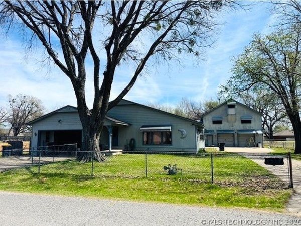 1317 N 1st Street, Jenks, OK 74037