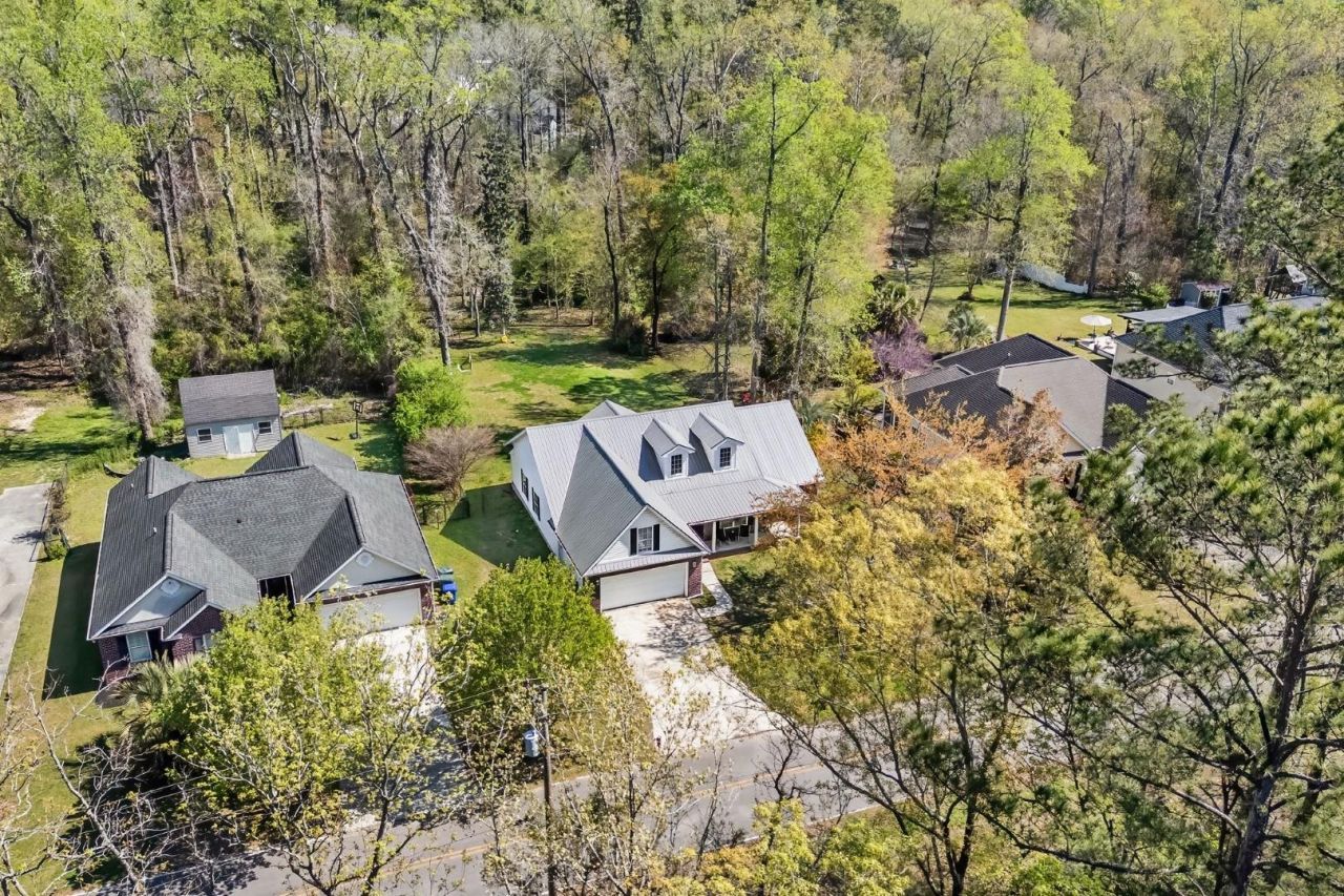 116 Creel St. Photo 3
