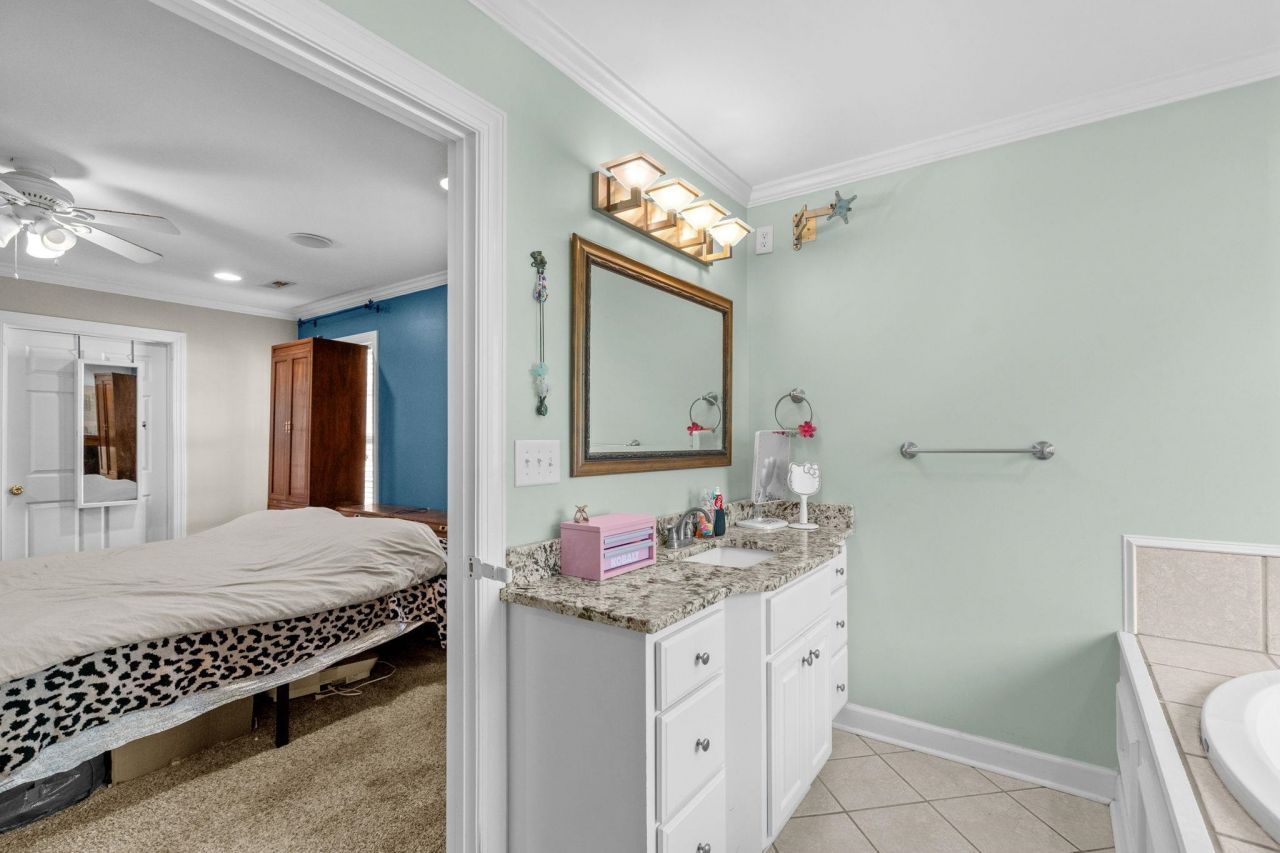 116 Creel St. Photo 43