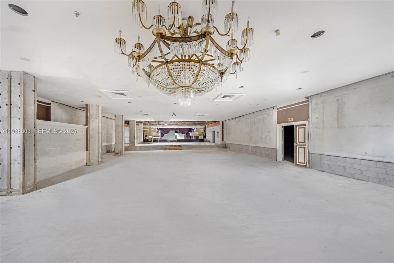 5445 Collins Ave , Unit CU2, Miami Beach, FL 33140 Photo