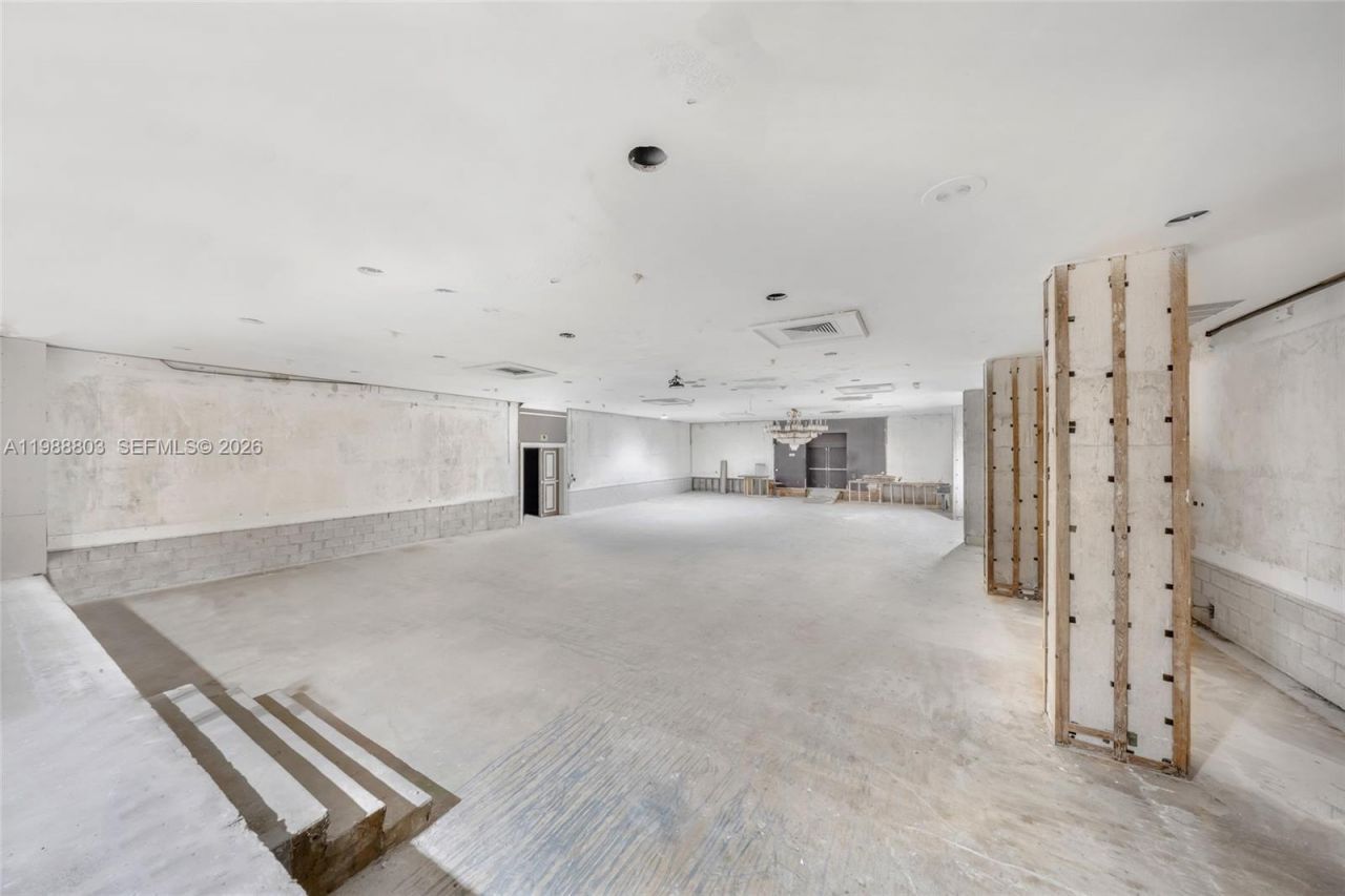 5445 Collins Ave , Unit CU2, Miami Beach, FL 33140 Photo