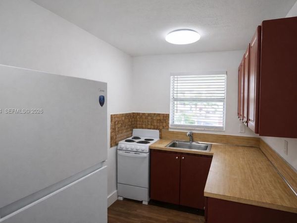 7200 W 11th Ct , Unit 8, Hialeah, FL 33014