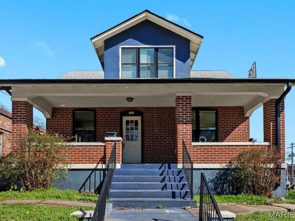 226 N Sprigg Street , Cape Girardeau, MO 63701