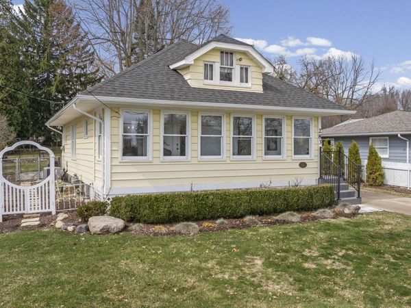 283 Morton Street, Romeo, MI 48065