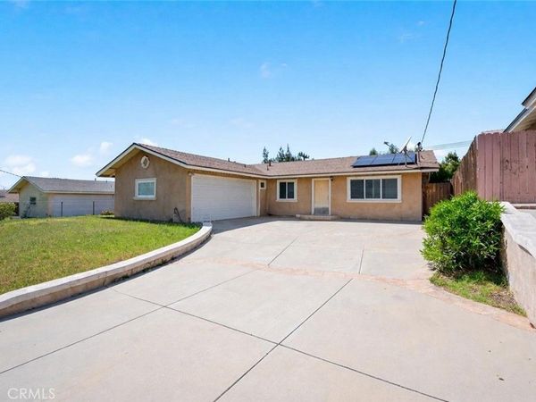 28215 Hot Springs Avenue, Canyon Country, CA 91351