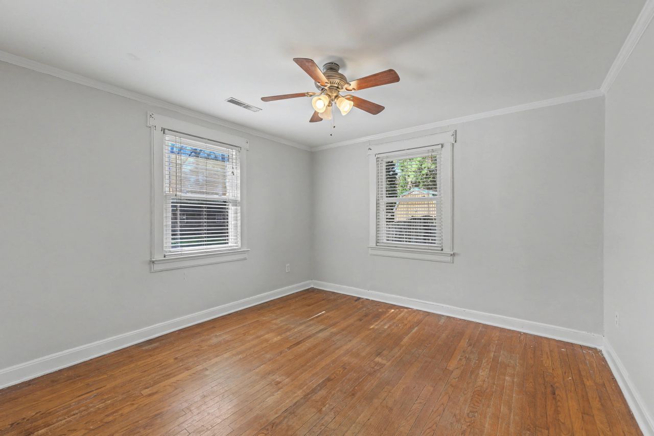 115 Marilyn Street Photo 18