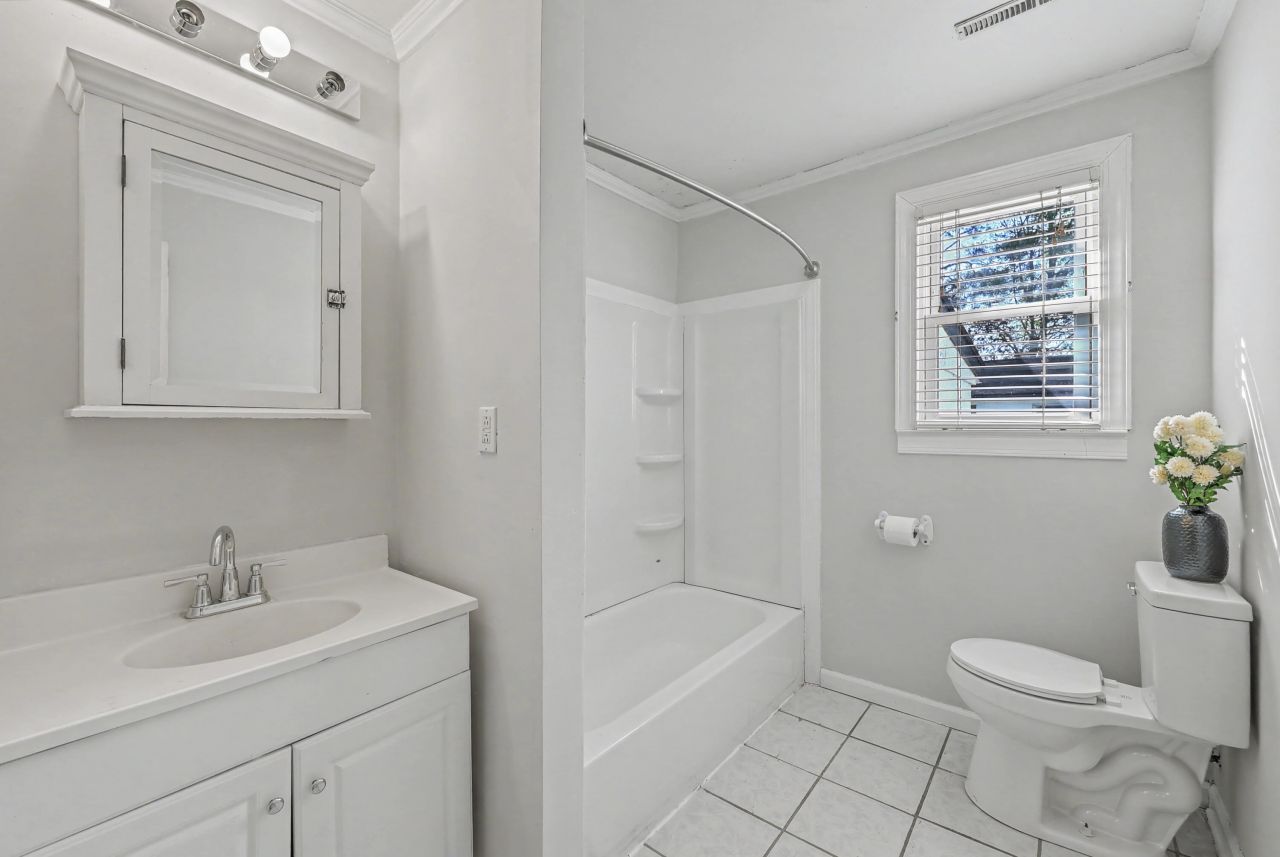 115 Marilyn Street Photo 20