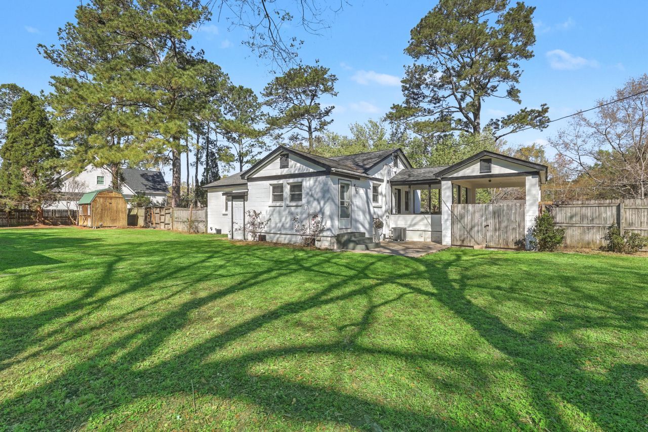 115 Marilyn Street Photo 26