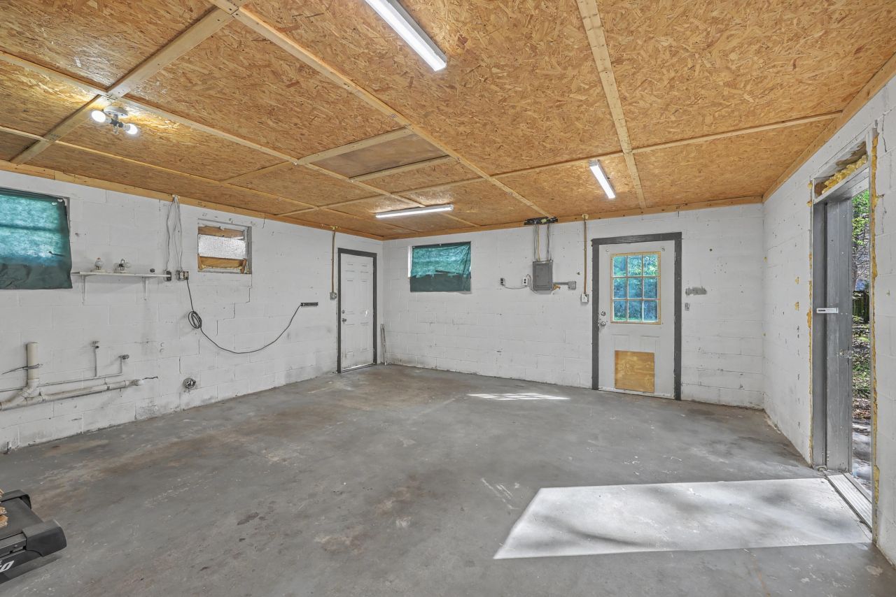 115 Marilyn Street Photo 32