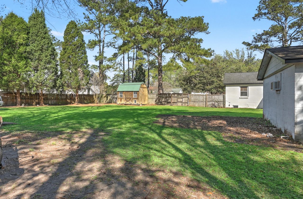 115 Marilyn Street Photo 35