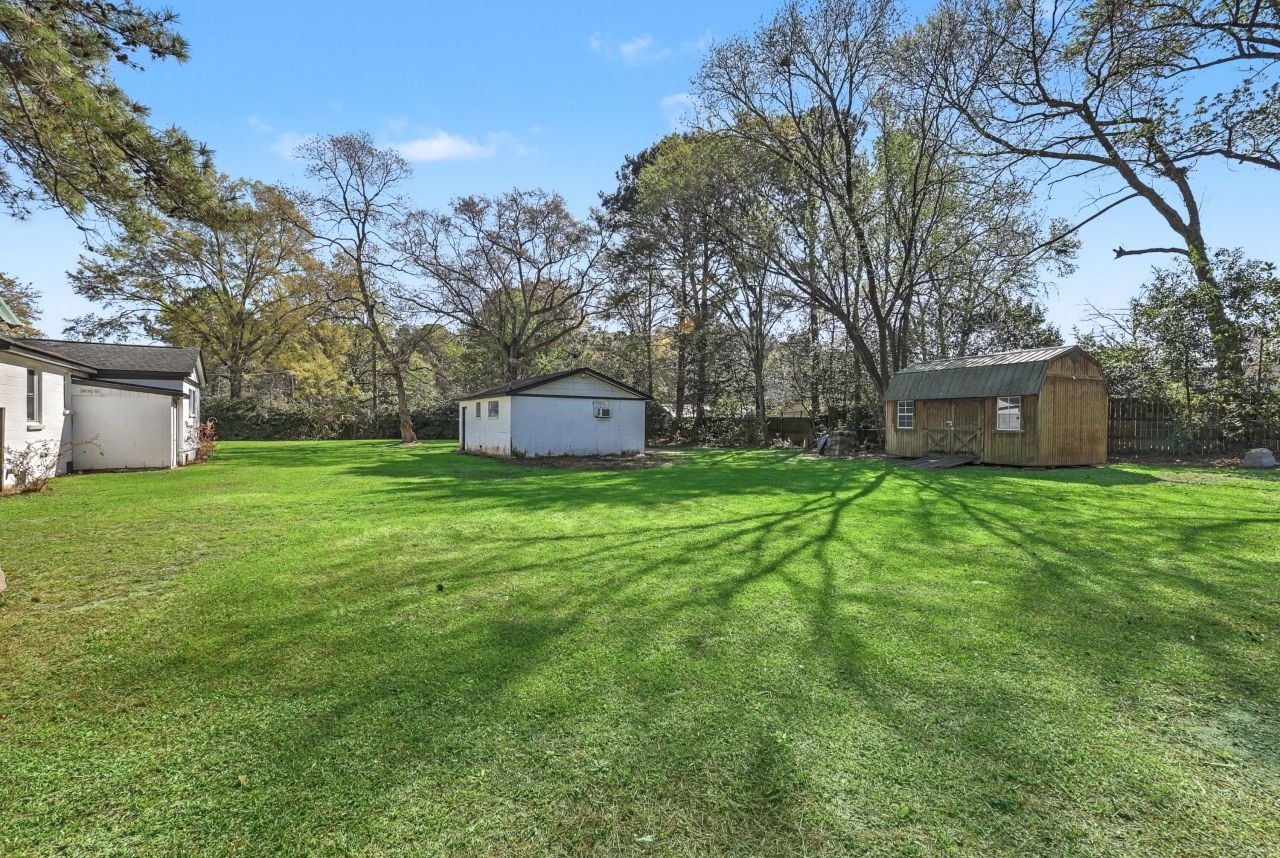 115 Marilyn Street Photo 37