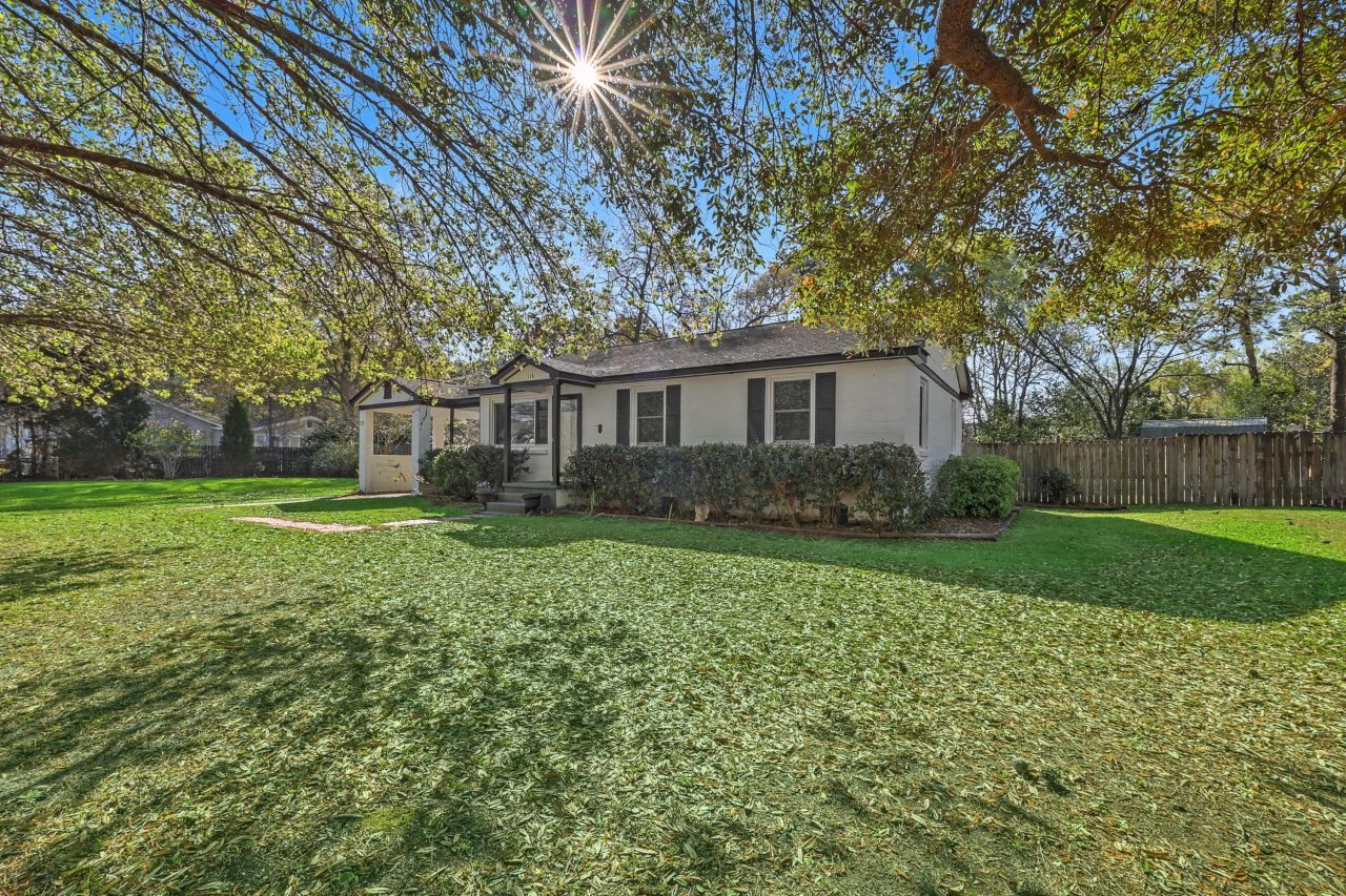 115 Marilyn Street Photo 39