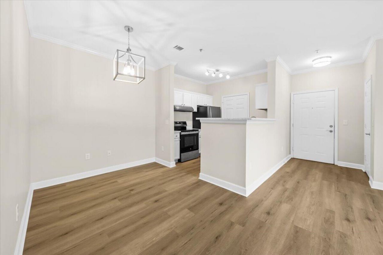 45 Sycamore Avenue Photo 14