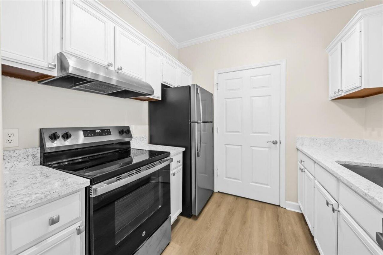 45 Sycamore Avenue Photo 15