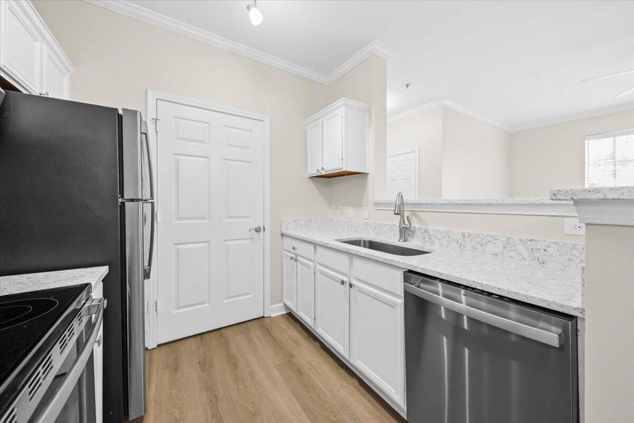 45 Sycamore Avenue Photo 16