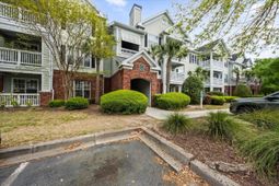 45 Sycamore Avenue photo 4