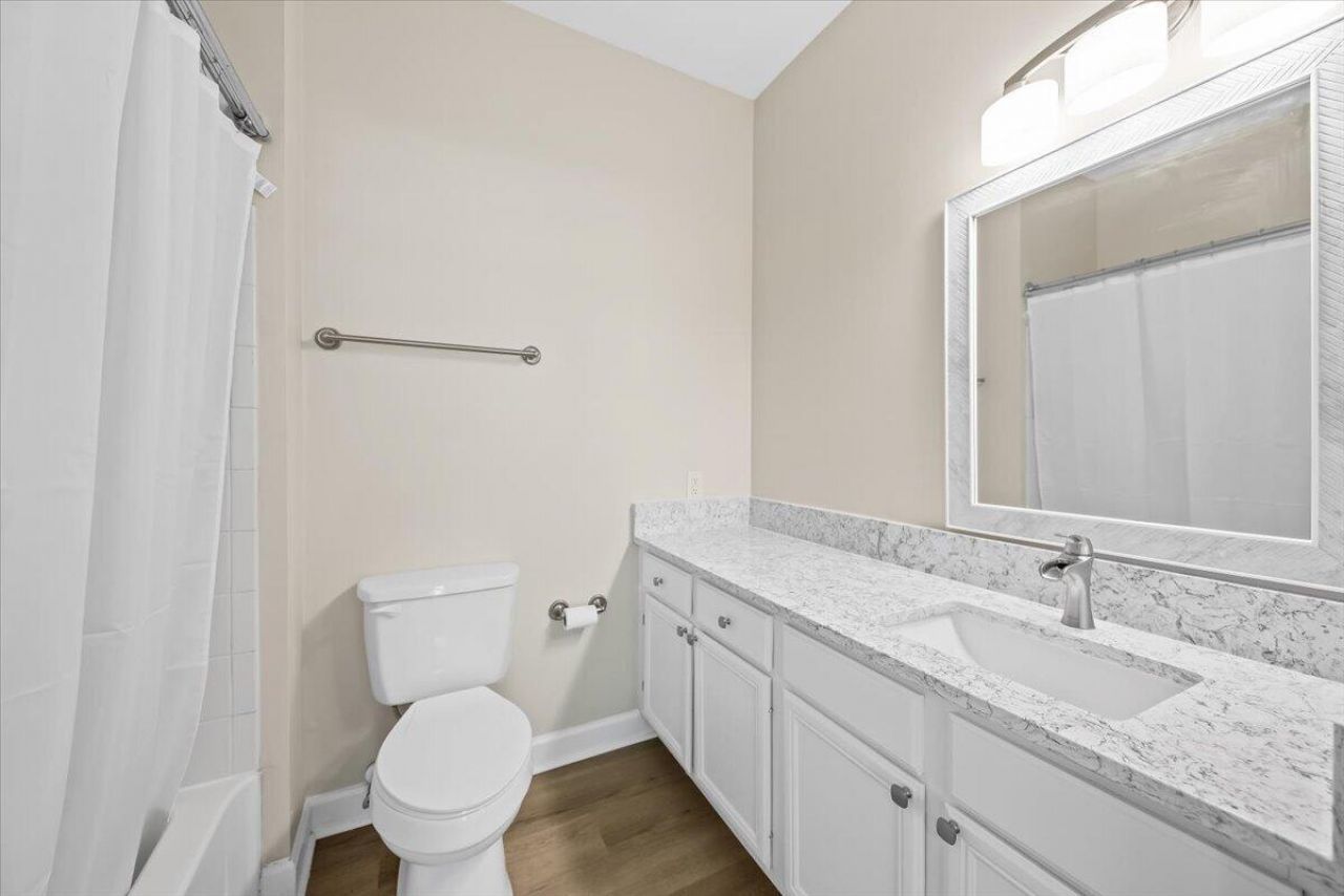 45 Sycamore Avenue Photo 24