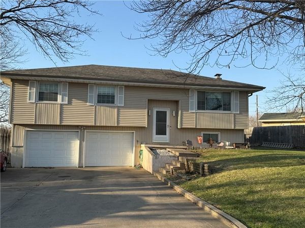 503 W Elk Street, Savannah, MO 64485