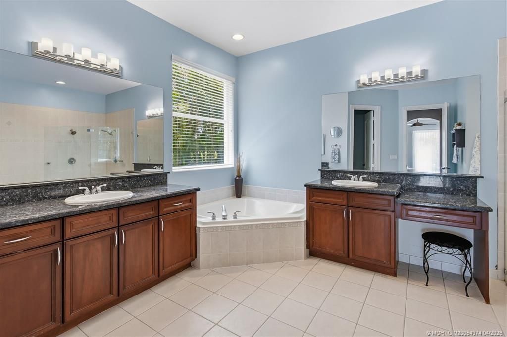 4811 SW Long Bay Drive, Palm City, FL 34990 Photo