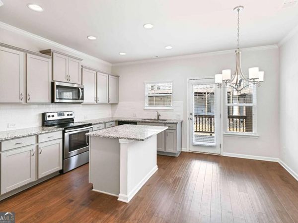 1736 Liberty Parkway NW, Atlanta, GA 30318