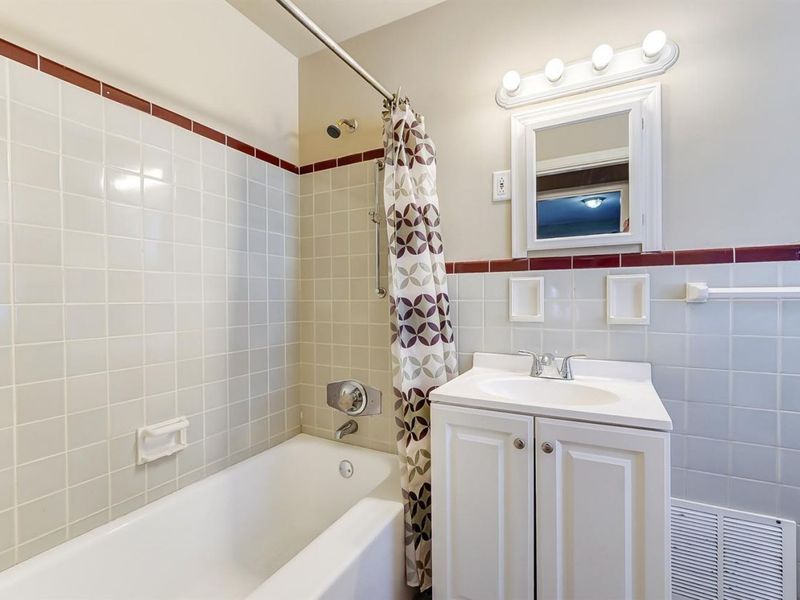 1908 Emerson Avenue, North College Hill, OH 45239 Photo 15