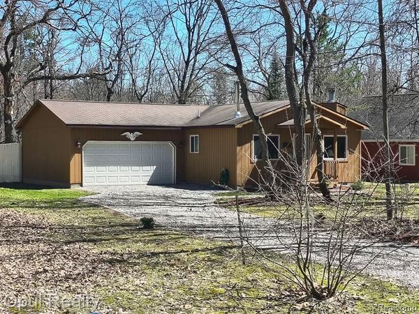 207 Butterfield Lane, Roscommon Twp, MI 48629