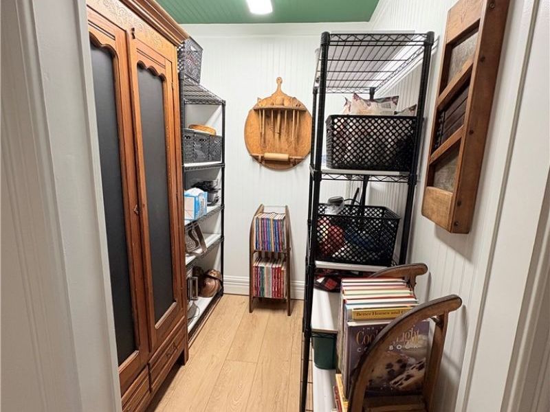 4770 Airy View Drive , Dresden, OH 43821 Photo 17