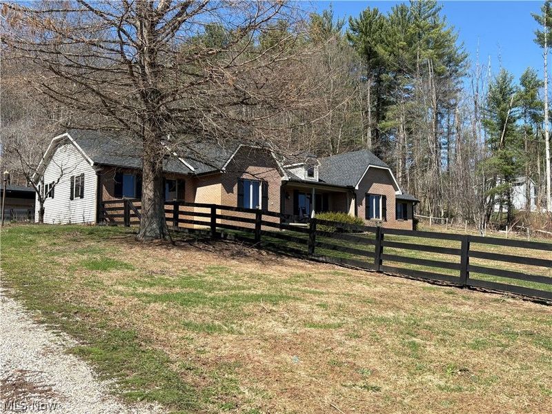 4770 Airy View Drive , Dresden, OH 43821 Photo 2