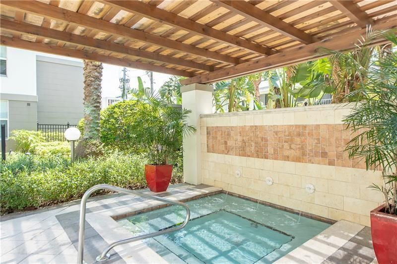 2421 NE 65th Street, Unit 408, Fort Lauderdale, FL 33308 Photo