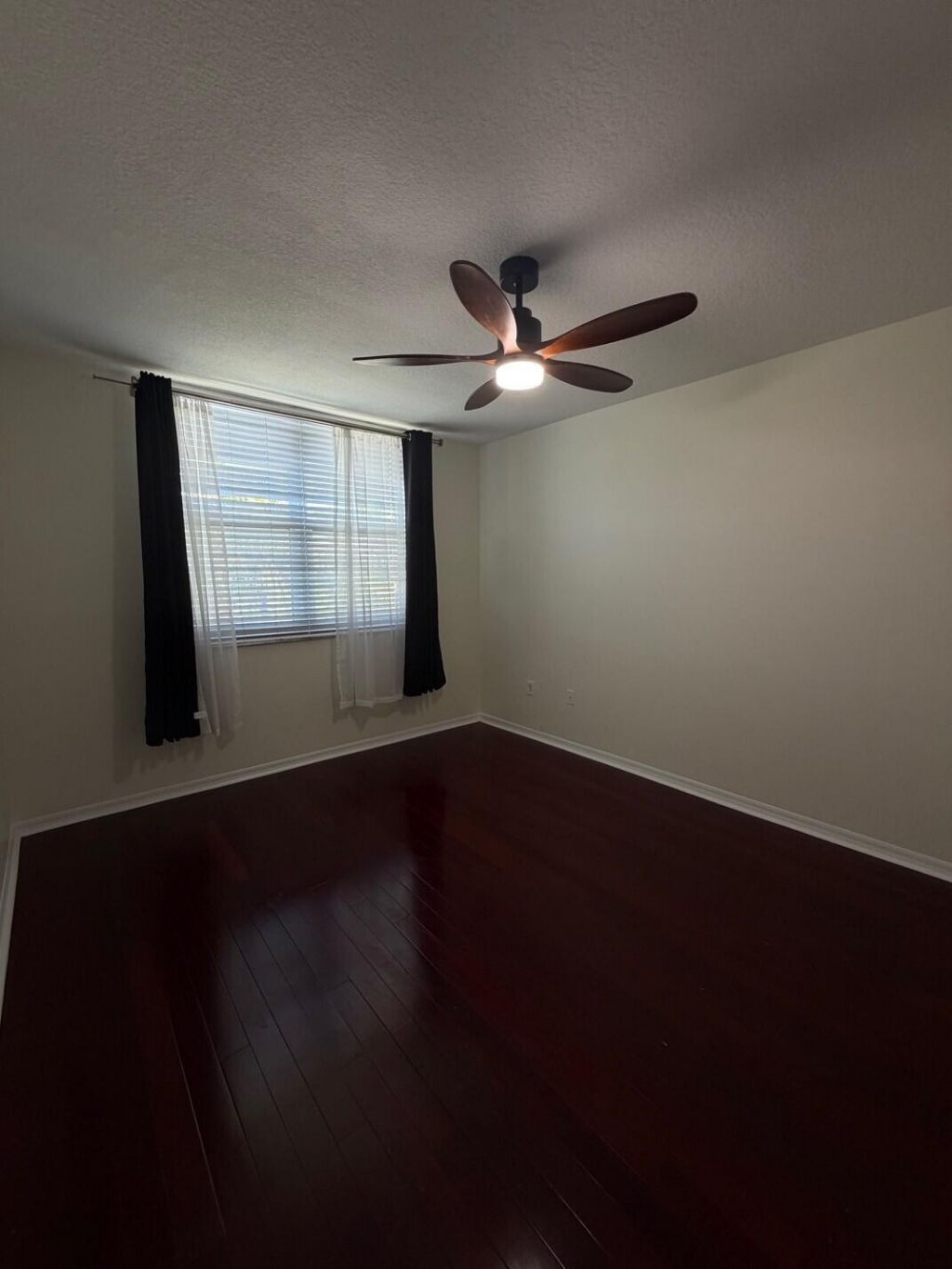 2421 NE 65th Street, Unit 408, Fort Lauderdale, FL 33308 Photo