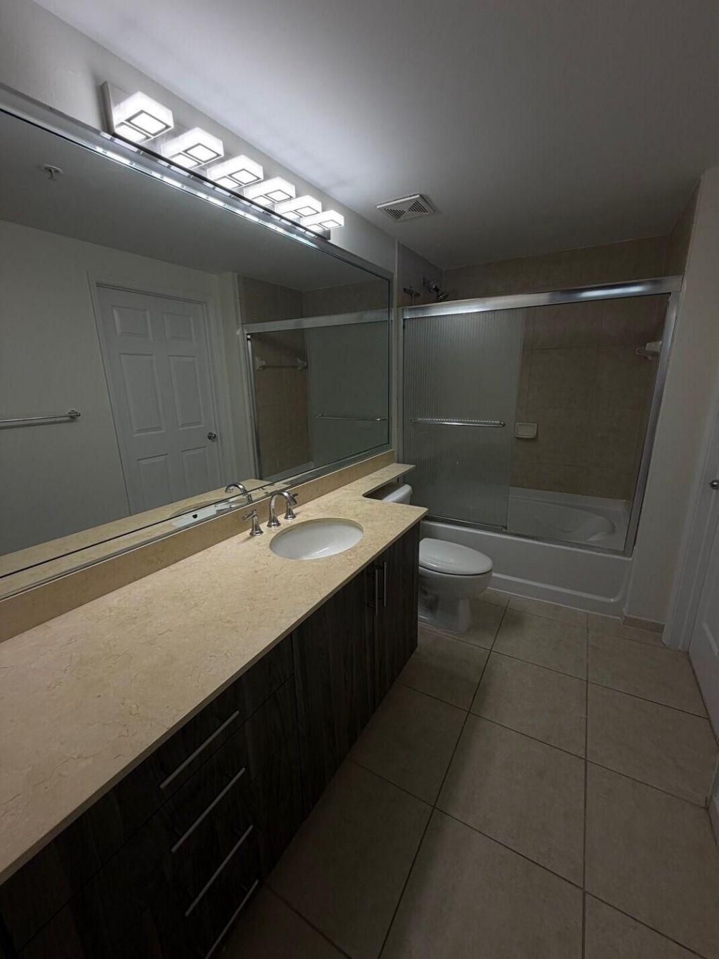 2421 NE 65th Street, Unit 408, Fort Lauderdale, FL 33308 Photo