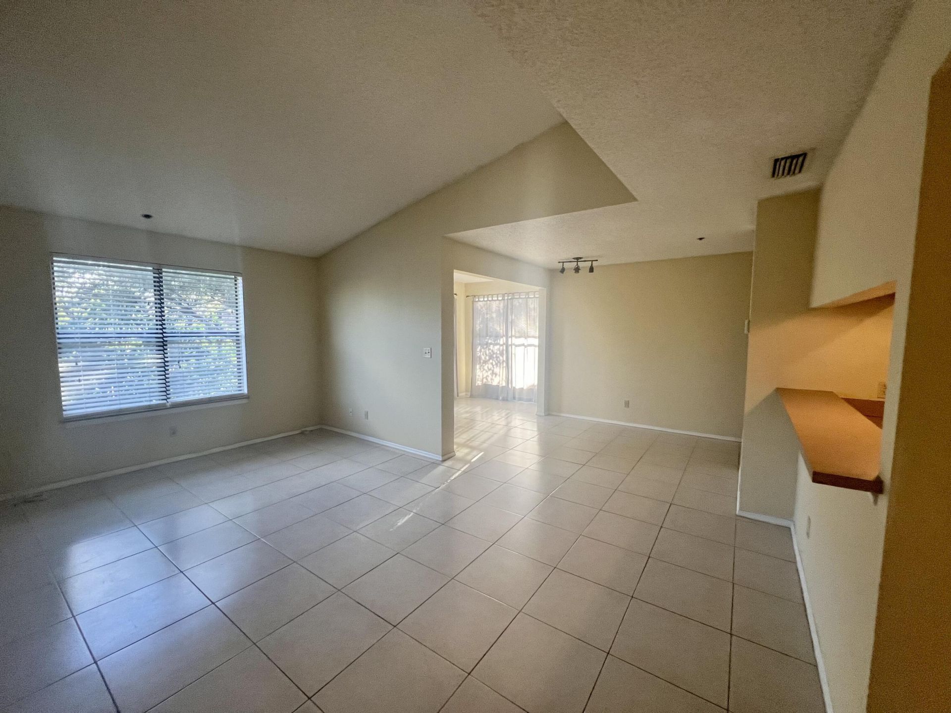 2301 N Congress Avenue, Unit 32, Boynton Beach, FL 33426 Photo
