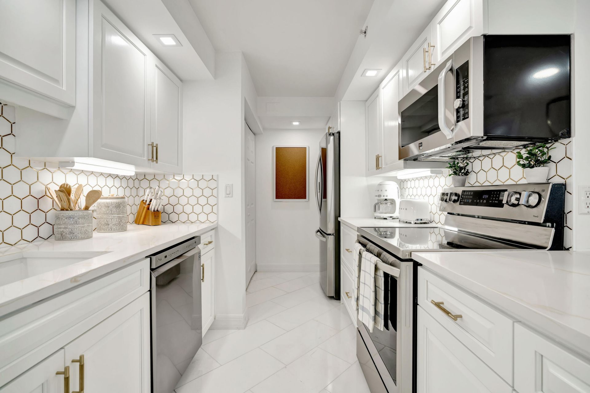 3000 N Ocean Drive, Unit 24f, Singer Island, FL 33404 Photo