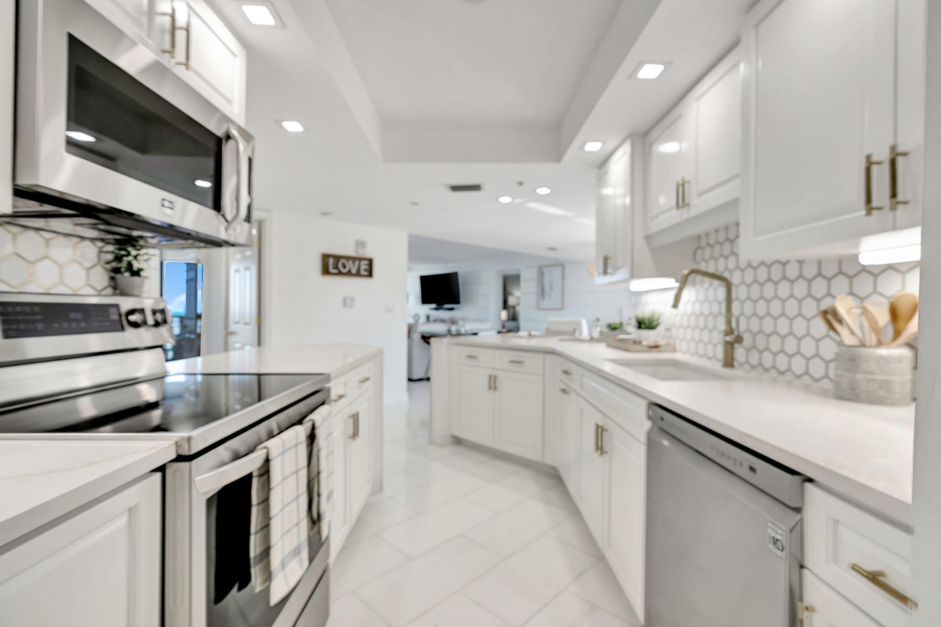 3000 N Ocean Drive, Unit 24f, Singer Island, FL 33404 Photo