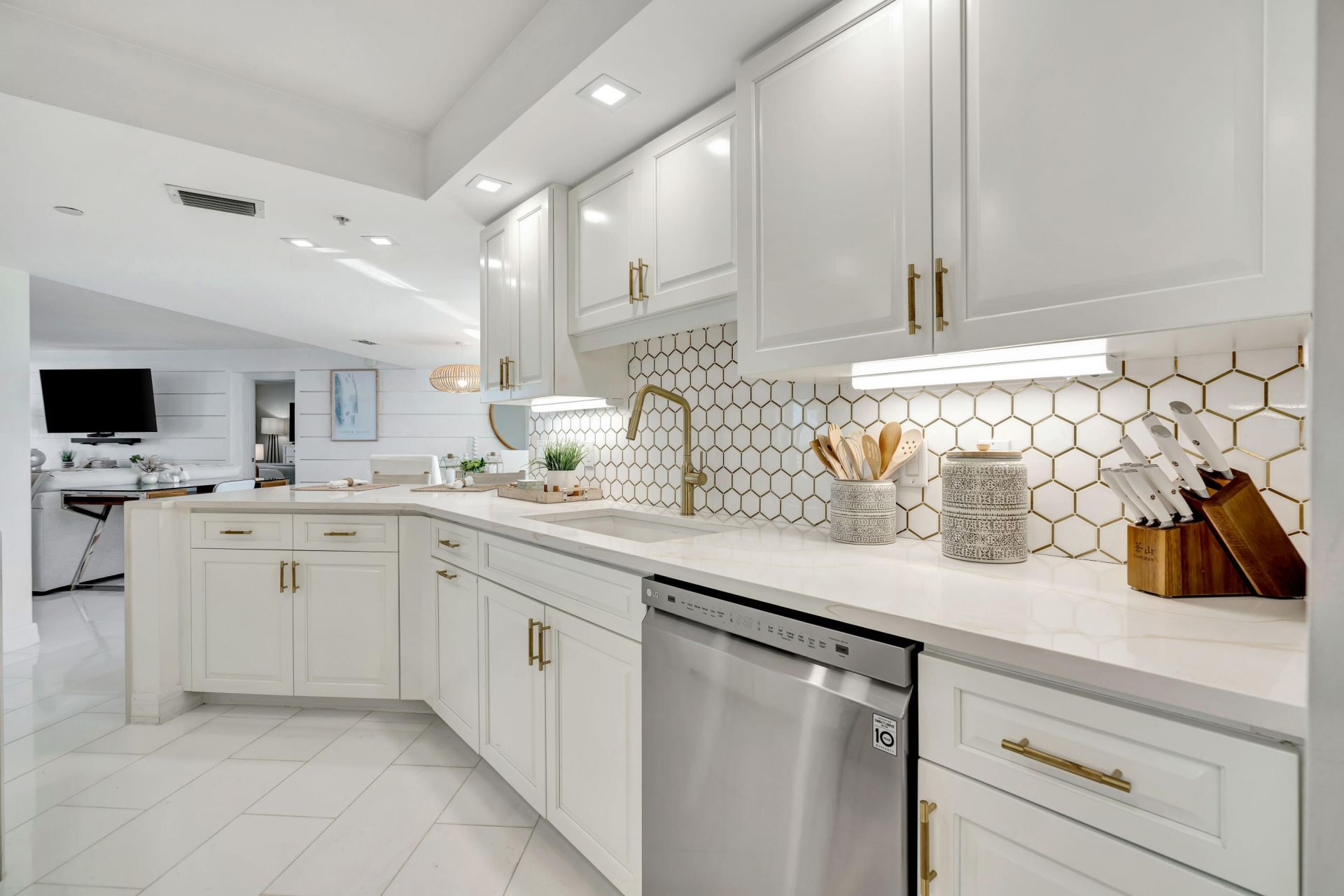 3000 N Ocean Drive, Unit 24f, Singer Island, FL 33404 Photo